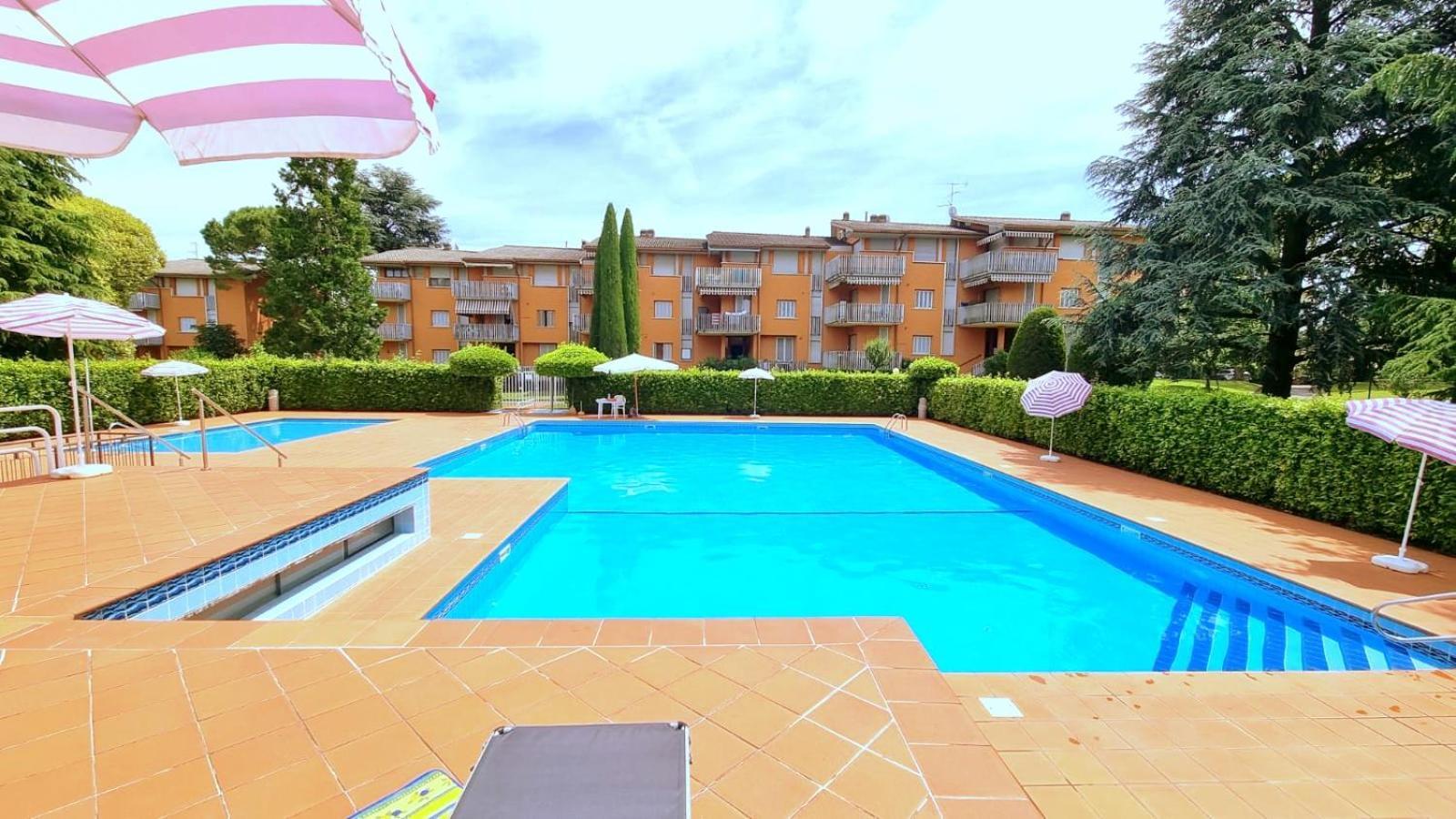 Appartamento Peschiera Пескьера-дель-Гарда Экстерьер фото